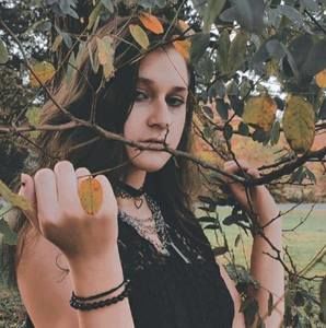 Meet your Posher, Mickayla